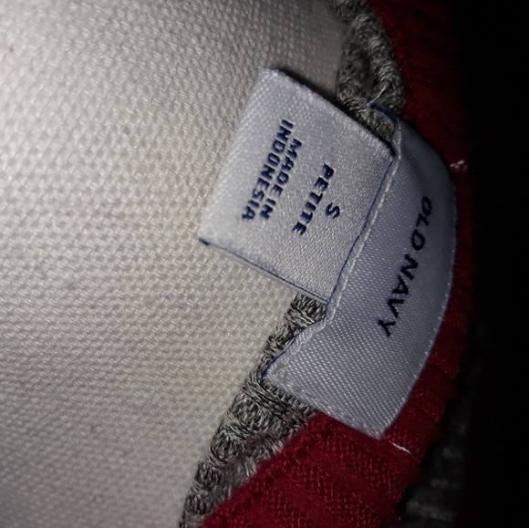 Old Navy long sleeve sweater top - Picture 2 of 3